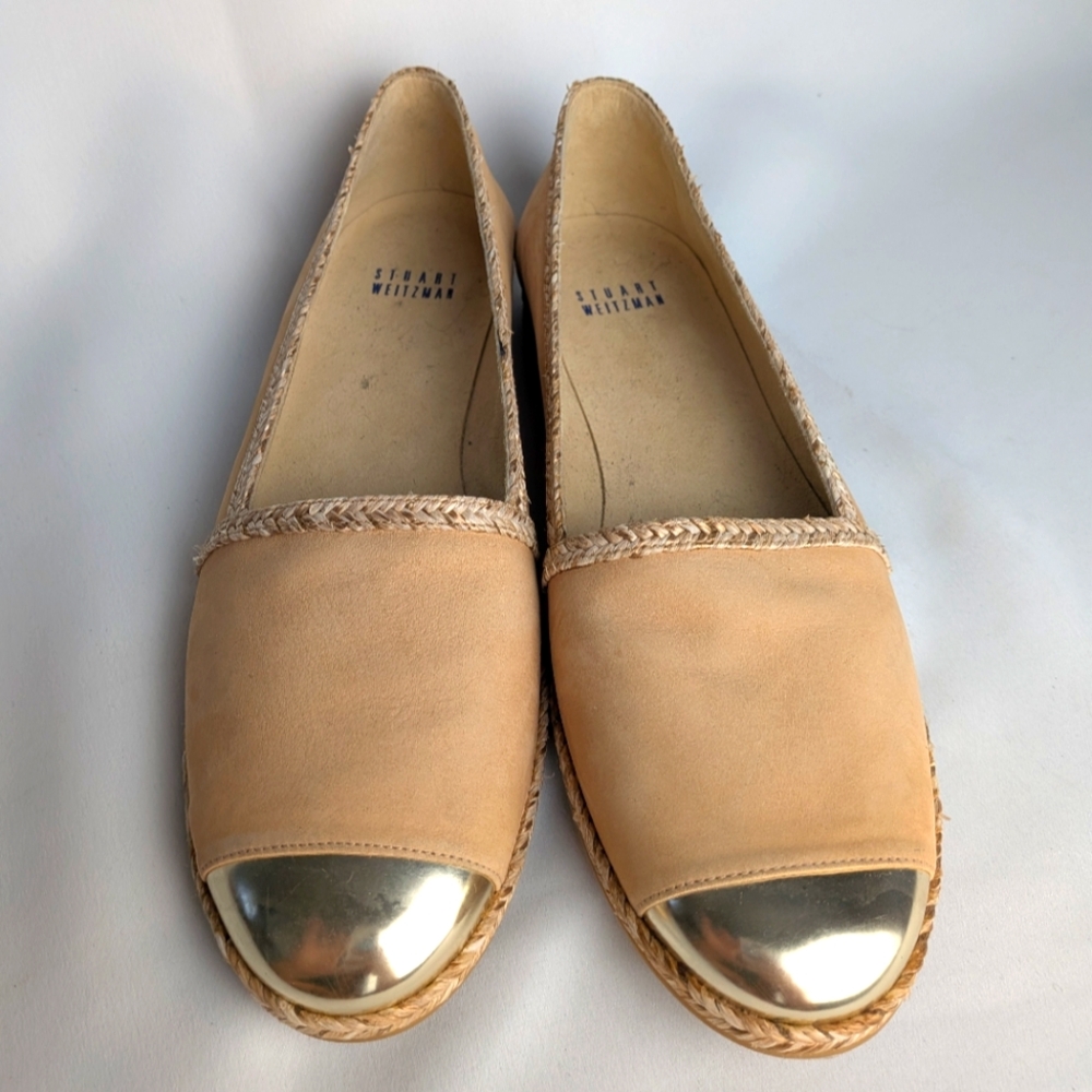 Stuart Weitzman Tan and Gold Flats